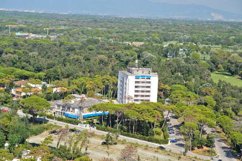 Grand Hotel Golf Tirrenia Bagian luar foto