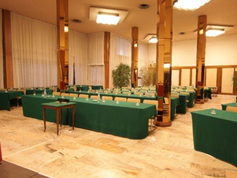 Grand Hotel Golf Tirrenia Bagian luar foto